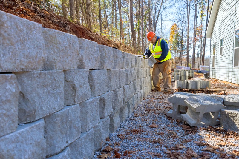 How Can You Ensure Long-Lasting Retaining Wall Construction?